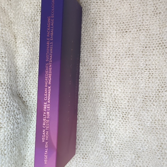 ĀTHR Beauty MOONLIGHT CRYSTAL PALETTE, 8 X 1.5g/0.05oz4 X 1.25g/0.04oz - Picture 14 of 15